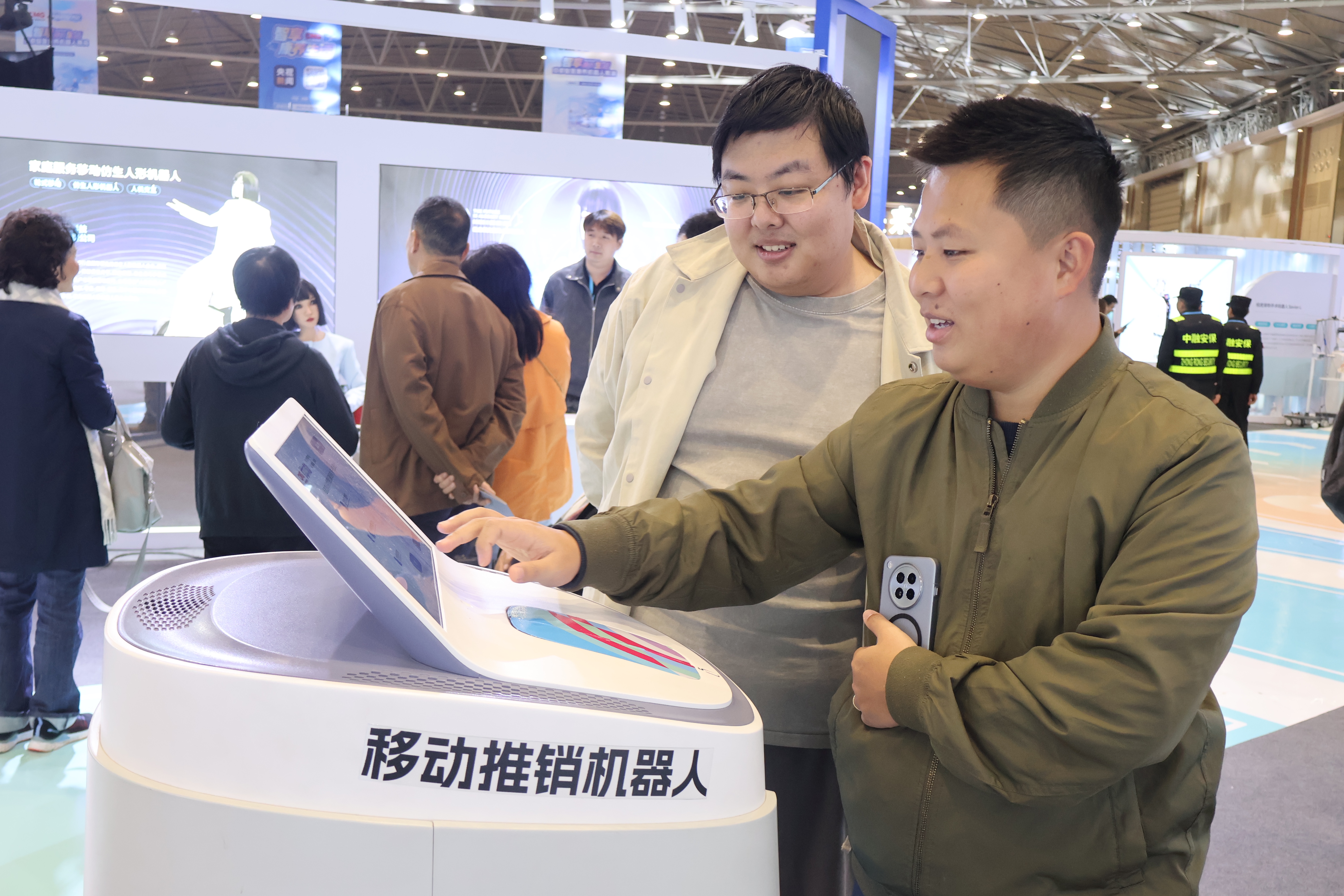 小贩机器人展会场景应用