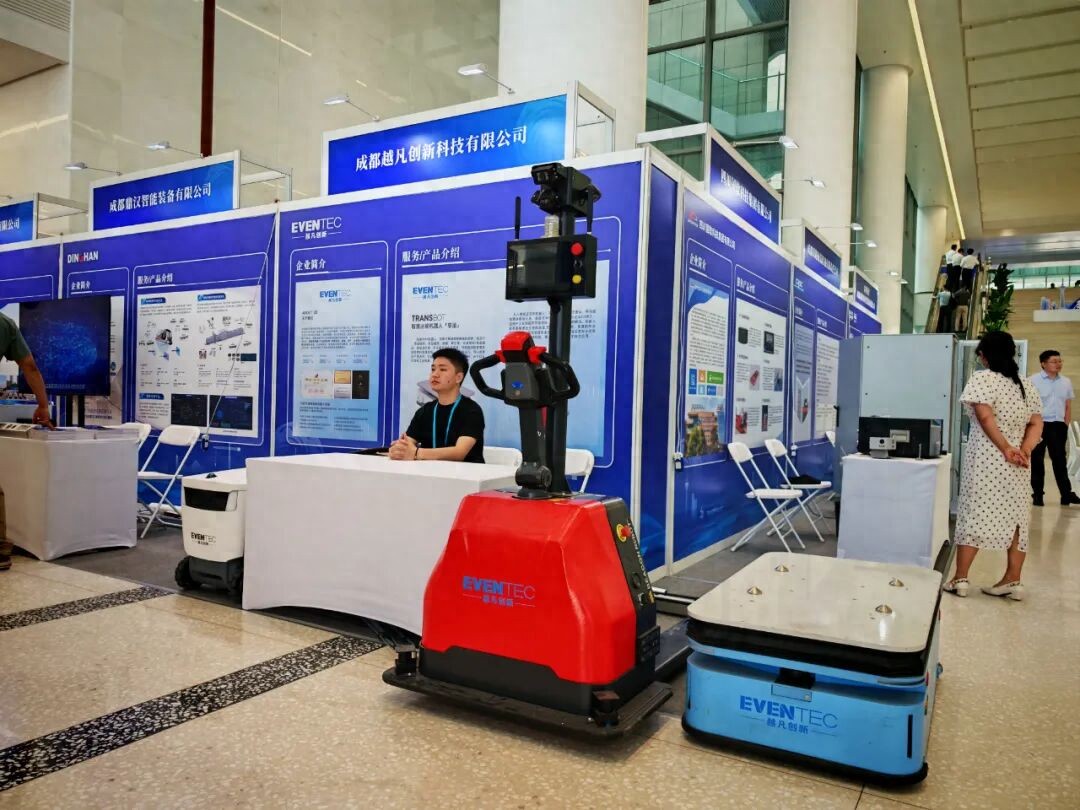 越凡创新亮相四川省轨道交通产业对接会，以“轻定制 本地化”智慧物流方案引领行业智造升级